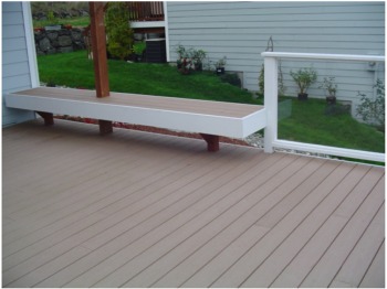 Bremerton, WA | Trex Deck with Plexiglass Railing