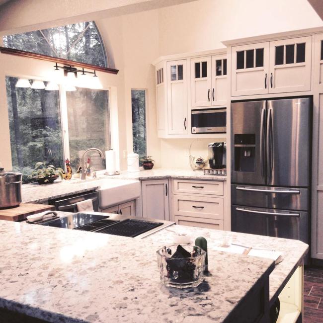 Port Orchard Kitchen Remodel with Wood Flooring